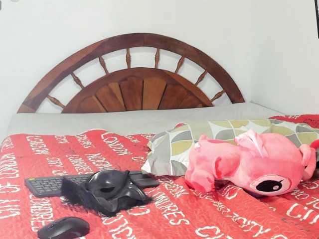natachax-messy live cam on BongaCams