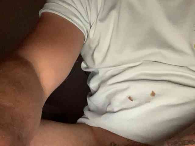 Youngstud37 webcam