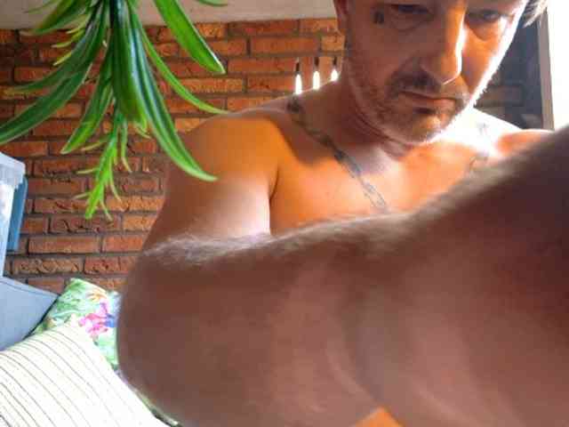 Youngstud37