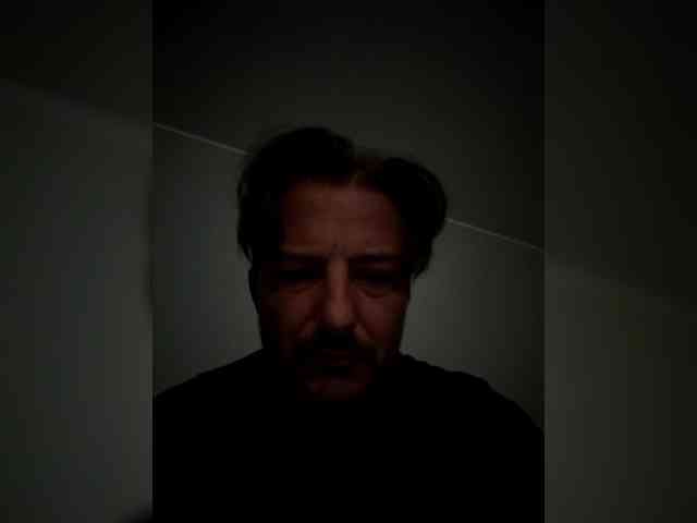 Youngstud37 webcam