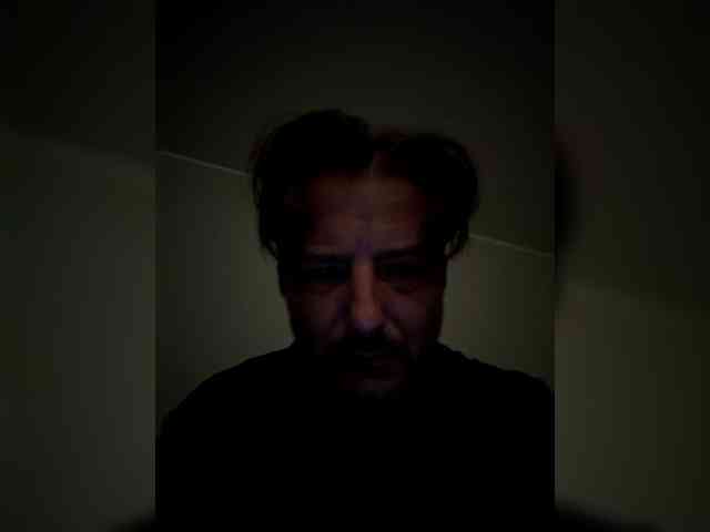 Youngstud37 webcam