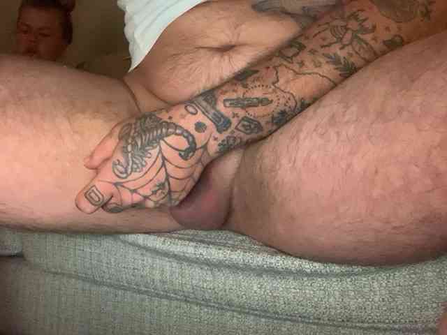 Youngstud37 webcam