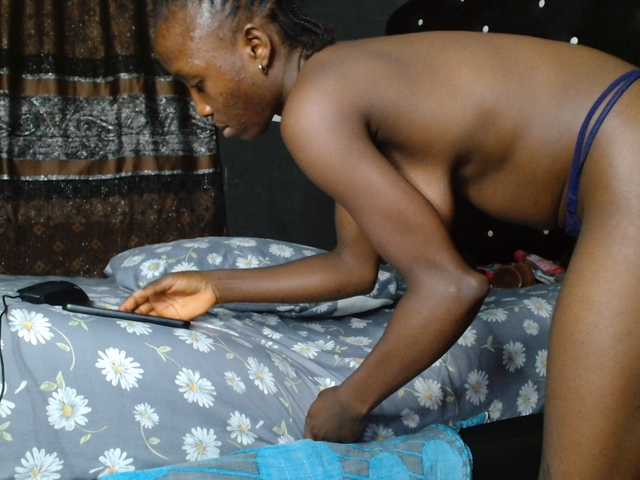 Lovely901 live webcam show