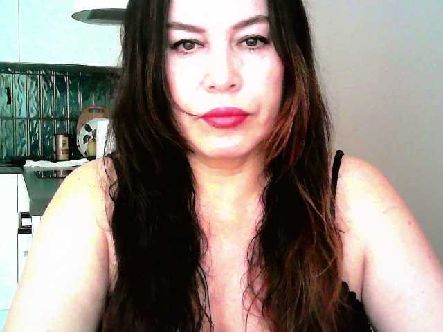 CleopatraCleo live cam on BongaCams