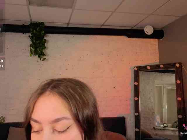 KattrinGolden webcam