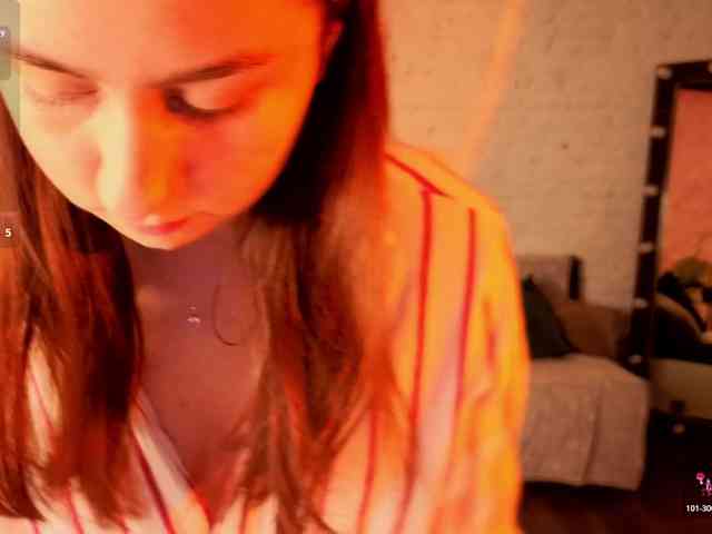 KattrinGolden webcam