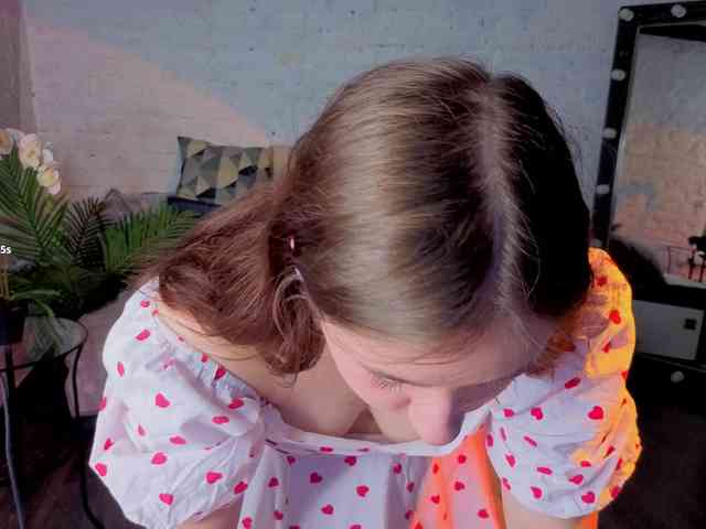 KattrinGolden webcam