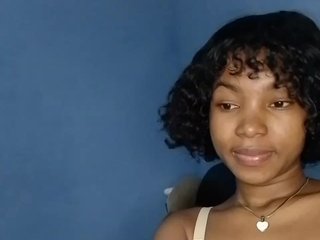 Candis02's Live Webcam