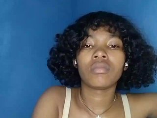 Candis02's Live Webcam