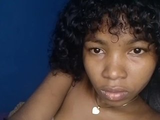 Candis02's Live Webcam