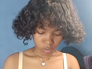 Candis02's Live Webcam