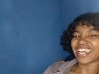 Candis02's Live Webcam