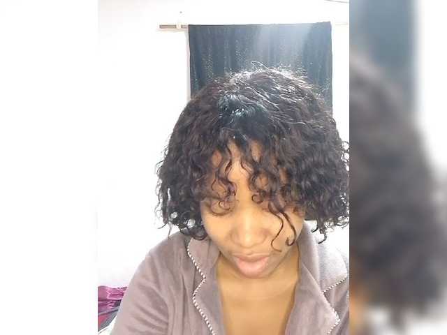 Candis02 live webcam show