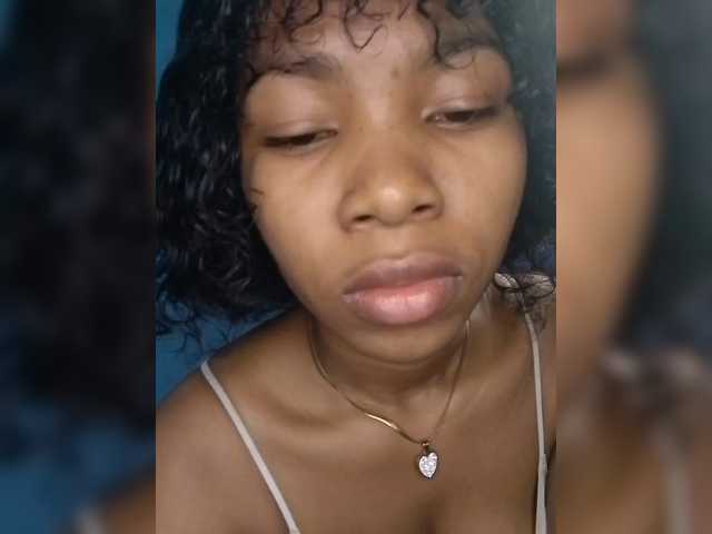 Candis02's BongaCams show and profile