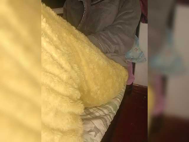 Candis02 live cam on BongaCams