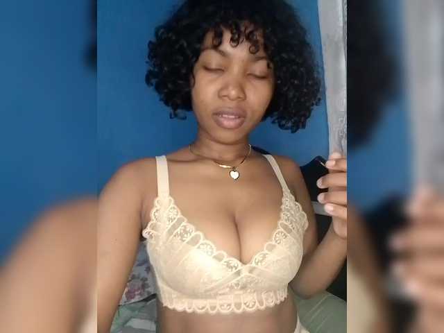 Candis02