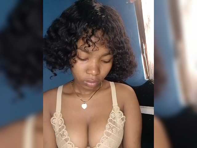 Candis02