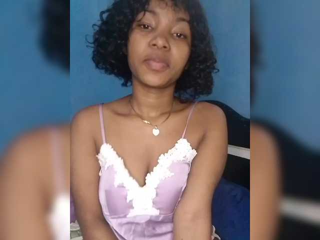 Candis02's BongaCams show and profile