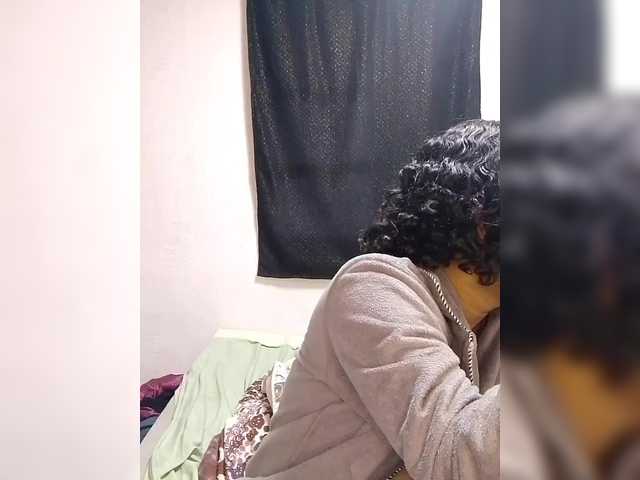 Candis02 live cam on BongaCams