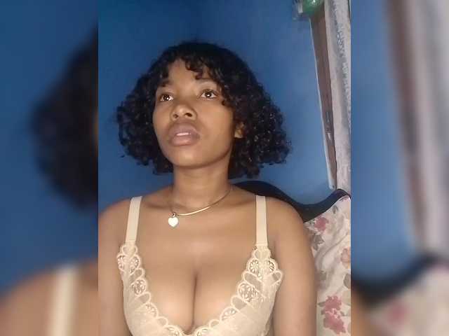 Candis02