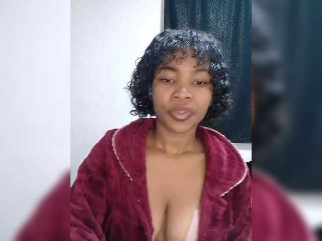 Candis02 live webcam show