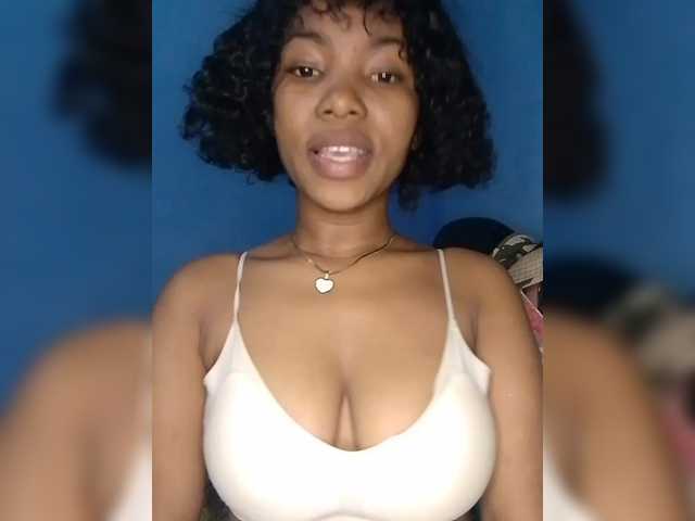 Candis02 Live Cam on BongaCams