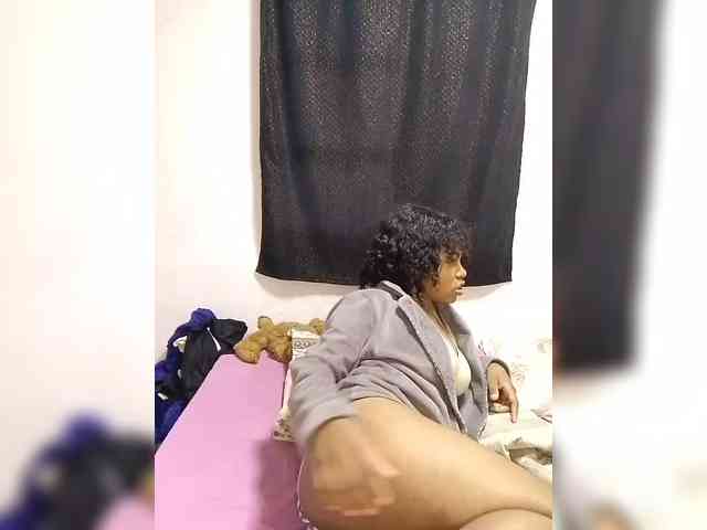 Candis02 Live Webcam on BongaCams