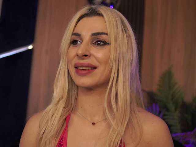 G0ldenGrace's BongaCams show and profile