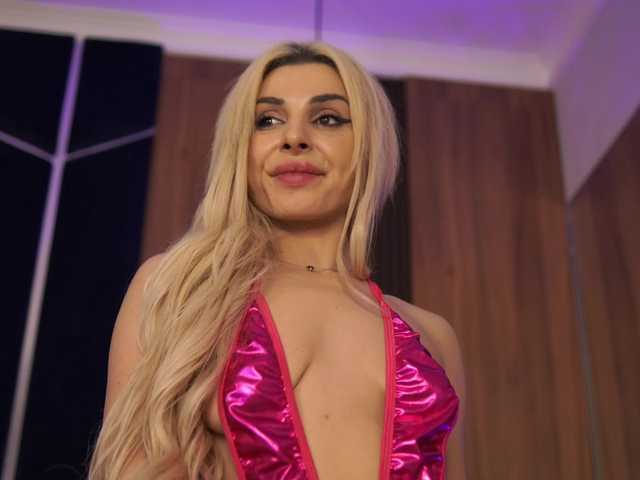 G0ldenGrace's BongaCams show and profile