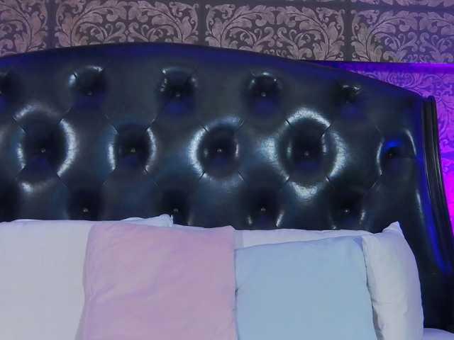 KendraaMax live cam on BongaCams