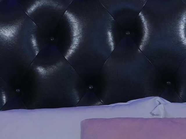 KendraaMax live cam on BongaCams