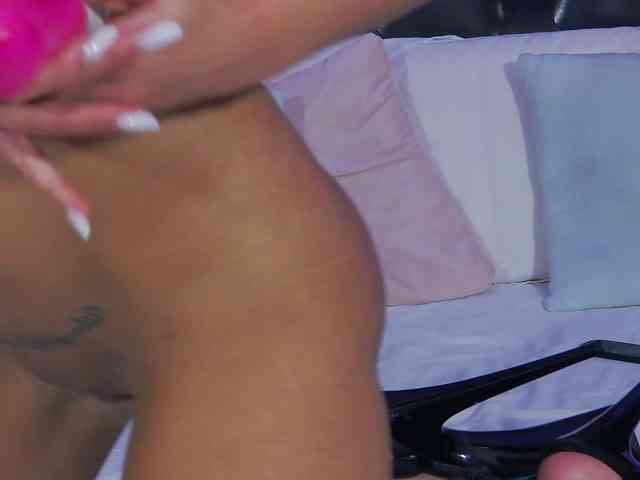 KendraaMax webcam