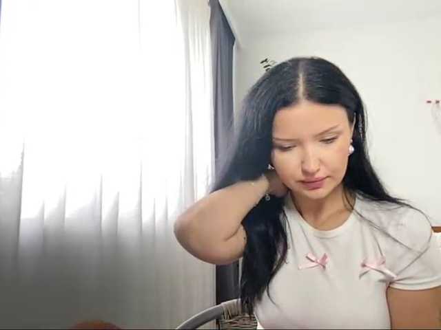 JoanFlirt