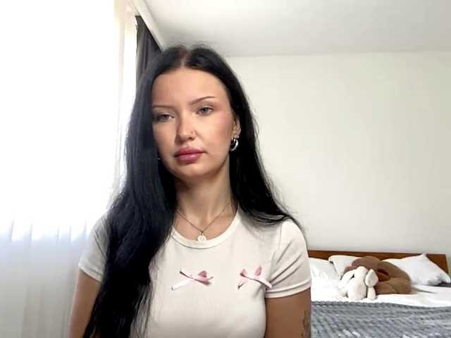 JoanFlirt