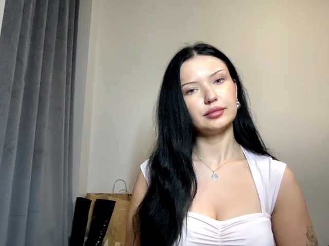 JoanFlirt