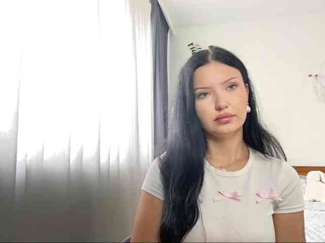JoanFlirt webcam