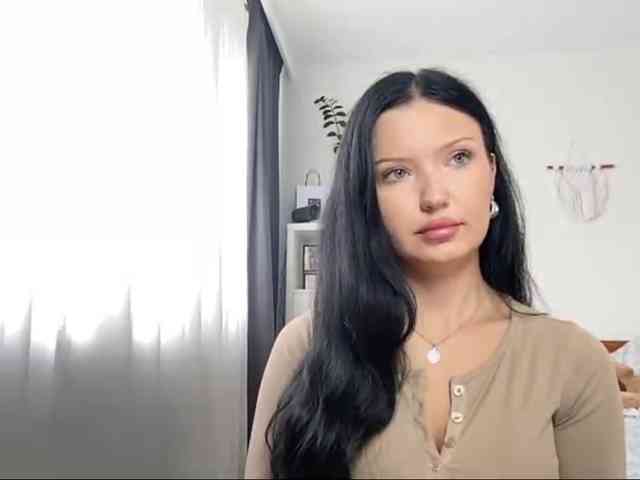 JoanFlirt webcam