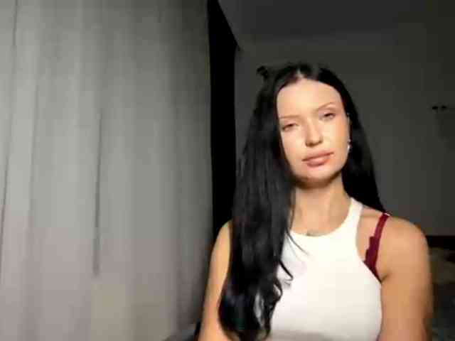 JoanFlirt webcam