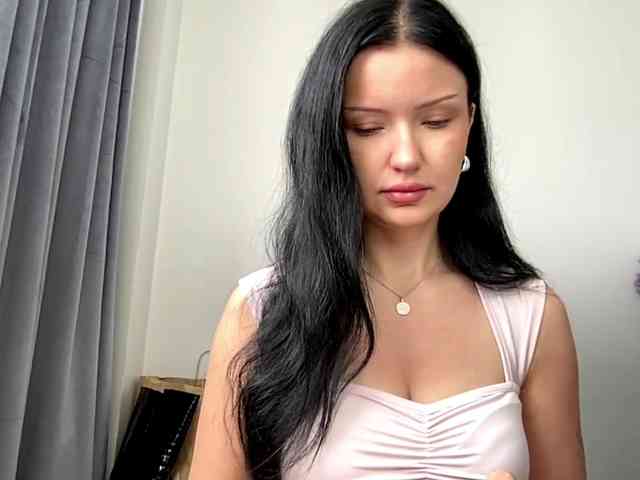 JoanFlirt webcam