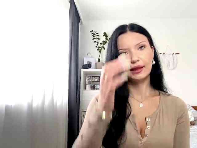 JoanFlirt webcam