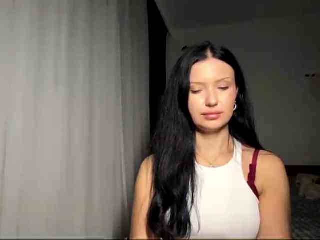 JoanFlirt webcam
