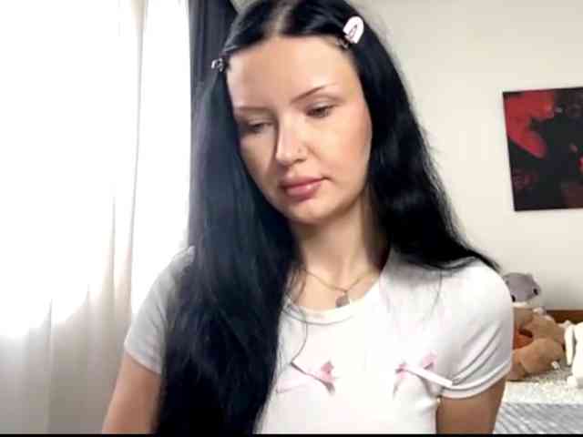 JoanFlirt webcam