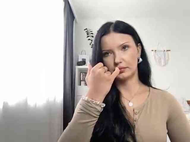 JoanFlirt webcam