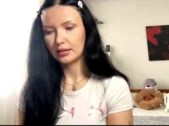 JoanFlirt