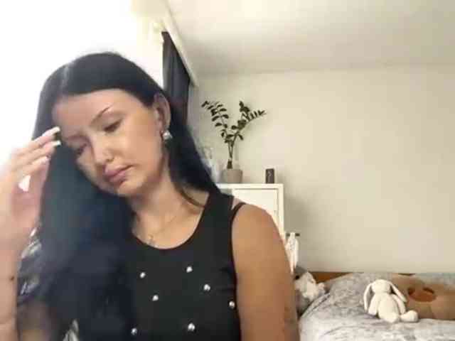JoanFlirt