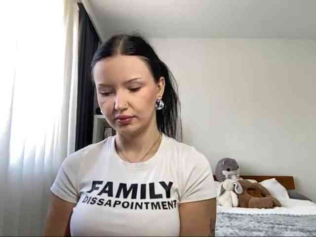 JoanFlirt webcam