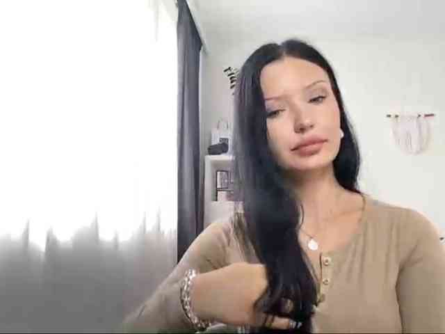 JoanFlirt webcam