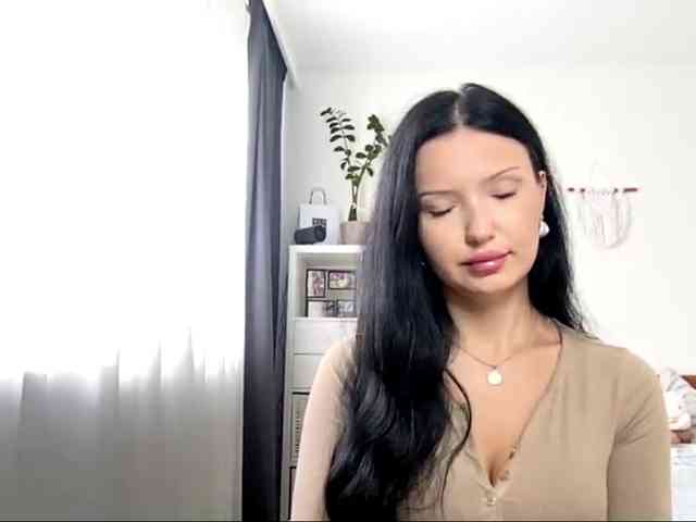 JoanFlirt webcam