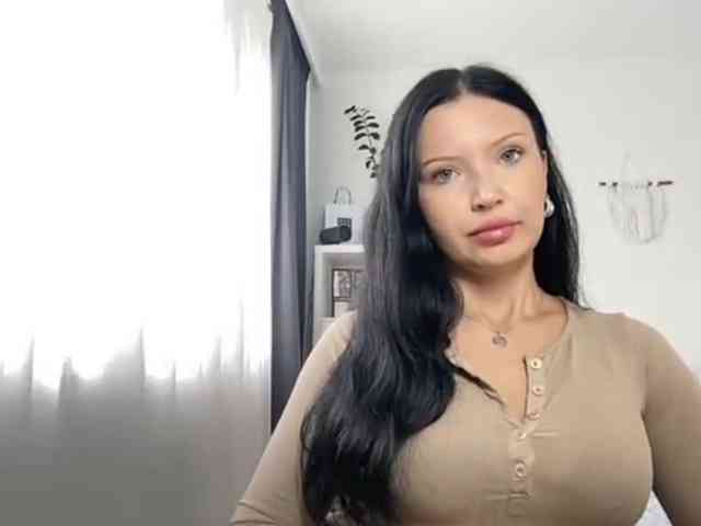JoanFlirt webcam