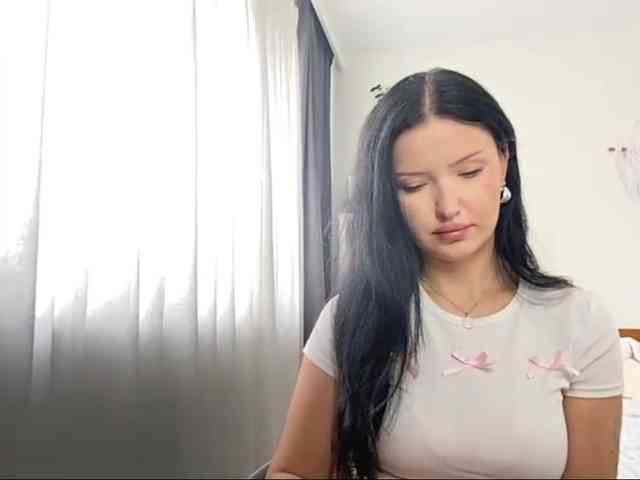 JoanFlirt webcam